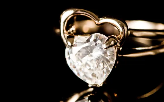 Come scegliere il diamante perfetto: caratura, taglio e purezza